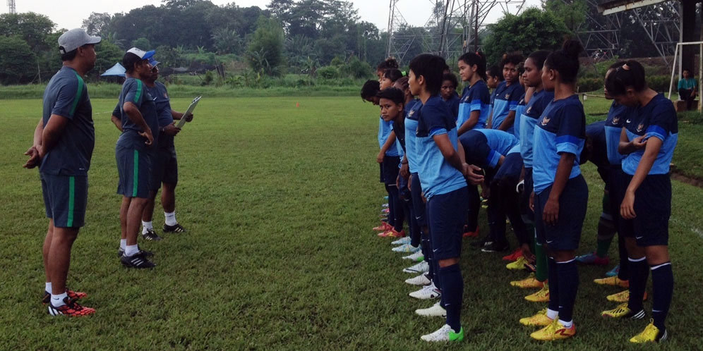 Mantan Asisten RD Tukangi Timnas Wanita Indonesia Mantan Asisten RD Tukangi Timnas Wanita Indonesia