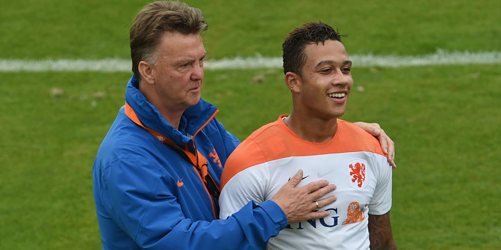 Van Gaal dan Depay saat di timnas Belanda