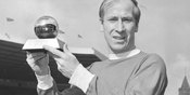 Fergie: Sir Bobby Charlton Pendukung Terbaik Saya Fergie: Sir Bobby Charlton Pendukung Terbaik Saya