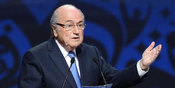 Messi atau Ronaldo, Ini Pilihan Blatter