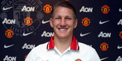 Salam Perpisahan Para Pemain MU Untuk Schweinsteiger Salam Perpisahan Para Pemain MU Untuk Schweinsteiger