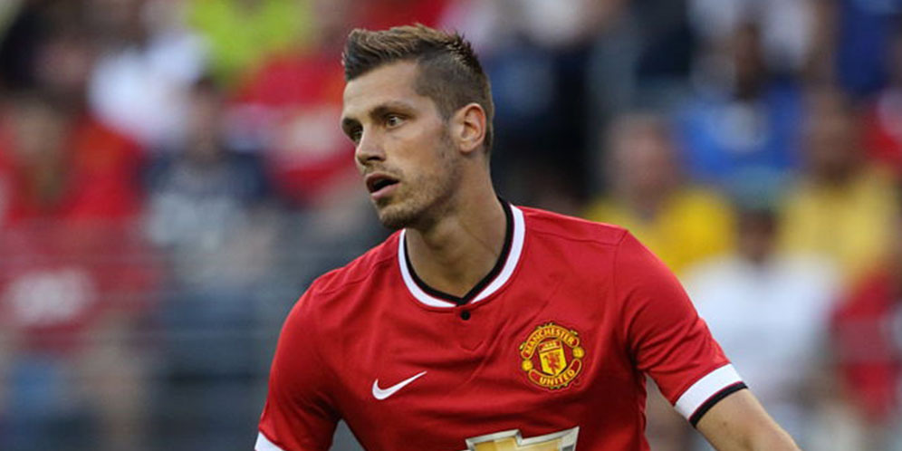 Schneiderlin Ucap Terima Kasih pada Fans MU