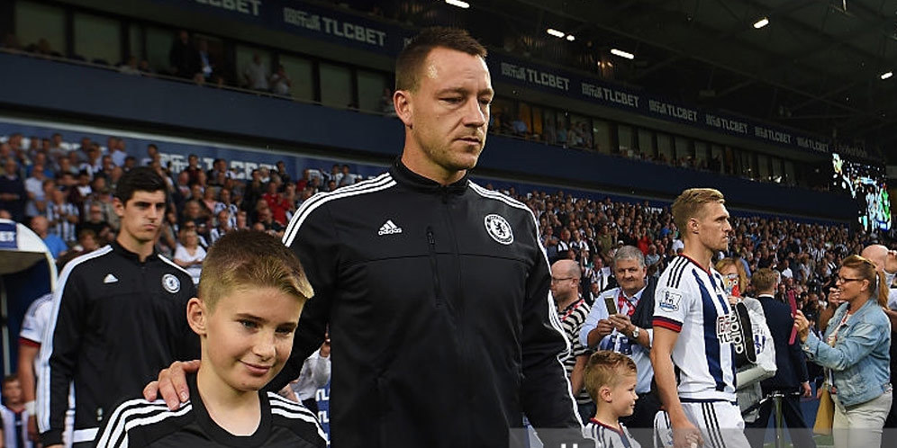 Hiddink Tak Anggap Performa Terry Menurun Hiddink Tak Anggap Performa Terry Menurun