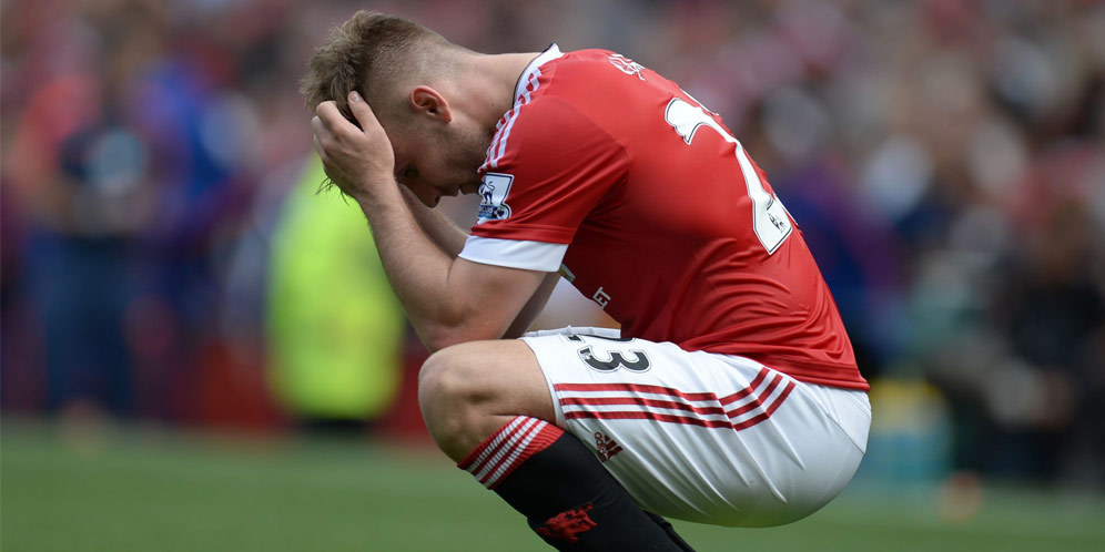 Luke Shaw Cedera Ketika MU Kalah dalam Laga Derby Luke Shaw Cedera Ketika MU Kalah dalam Laga Derby