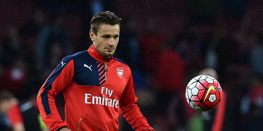 Bordeaux Segera Permanenkan Debuchy