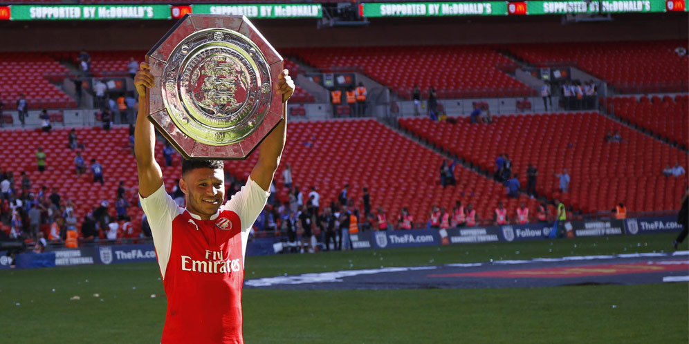 Bedanya Neymar dan Ox-Chamberlain Saat Menguasai Bola