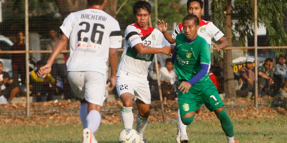 Surabaya United Lepas Siswanto dan Munhar Surabaya United Lepas Siswanto dan Munhar