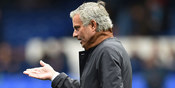 Dua Orang Ini Beritahu Mourinho Ia Akan Dipecat Dua Orang Ini Beritahu Mourinho Ia Akan Dipecat