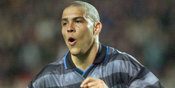 Cerita Ronaldo Tentang Tangisnya di 5 Mei 2002 Cerita Ronaldo Tentang Tangisnya di 5 Mei 2002