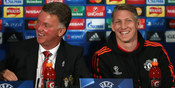 Bierhoff Kutuk Kritik Louis van Gaal atas Schweinsteiger Bierhoff Kutuk Kritik Louis van Gaal atas Schweinsteiger