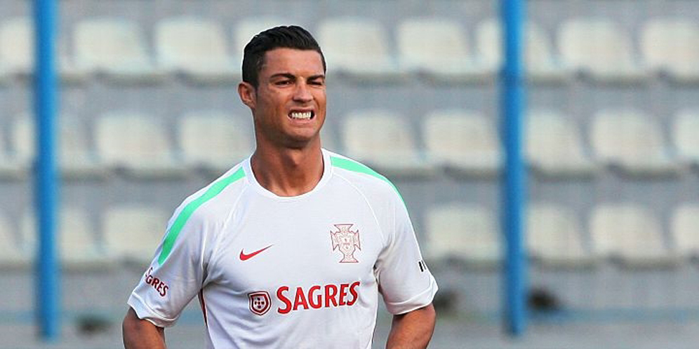 Kisah Kegagalan Liverpool dan Arsenal Dapatkan Cristiano Ronaldo Kisah Kegagalan Liverpool dan Arsenal Dapatkan Cristiano Ronaldo