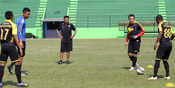 Bendol Sebut Tak Ada Kendala Dengan Pemain Sriwijaya FC Bendol Sebut Tak Ada Kendala Dengan Pemain Sriwijaya FC