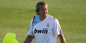 Schuster Cibir Taktik Zidane di Madrid Schuster Cibir Taktik Zidane di Madrid