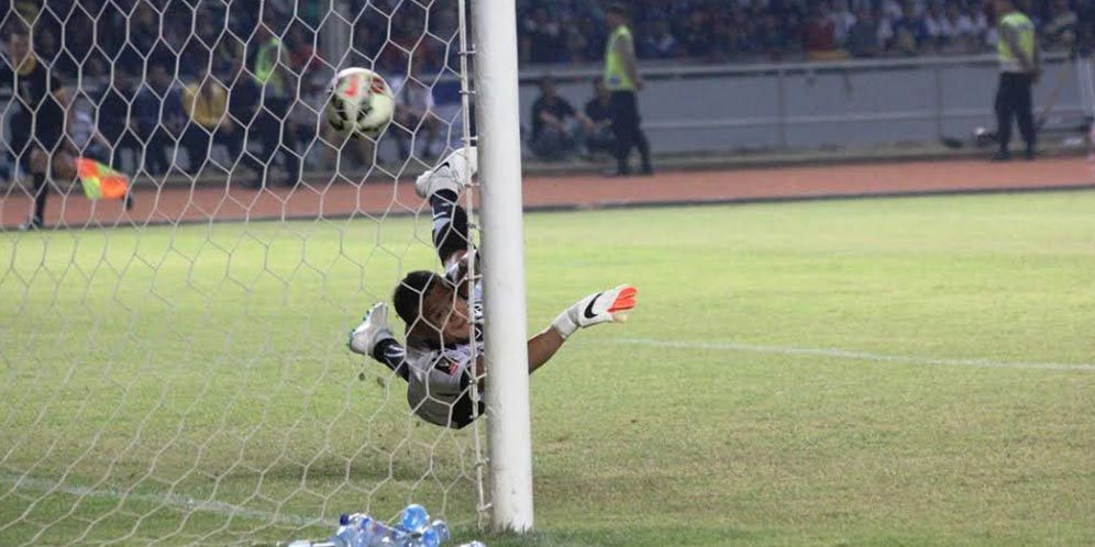 Kalah, Pendukung Sriwijaya Langsung Tinggalkan GBK Kalah, Pendukung Sriwijaya Langsung Tinggalkan GBK