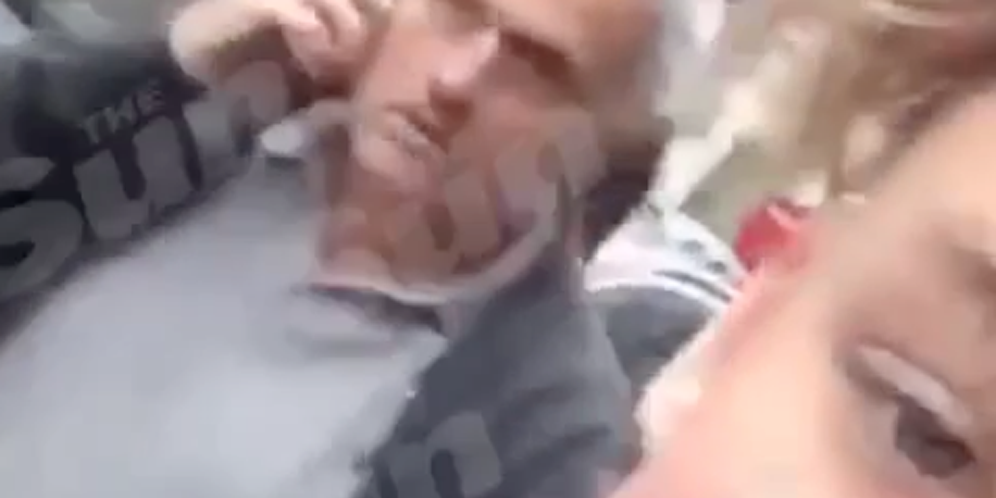 Emosi, Mourinho Dorong Anak Sekolah? Emosi, Mourinho Dorong Anak Sekolah?