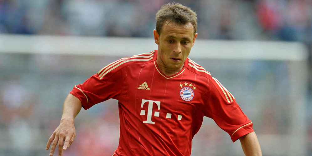 Arsenal Bersiap Comot Rafinha dari Bayern Arsenal Bersiap Comot Rafinha dari Bayern