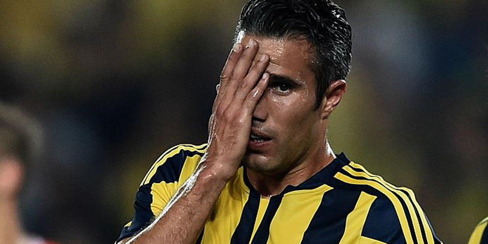 Fenerbahce Enggan Lepas Van Persie ke Barca