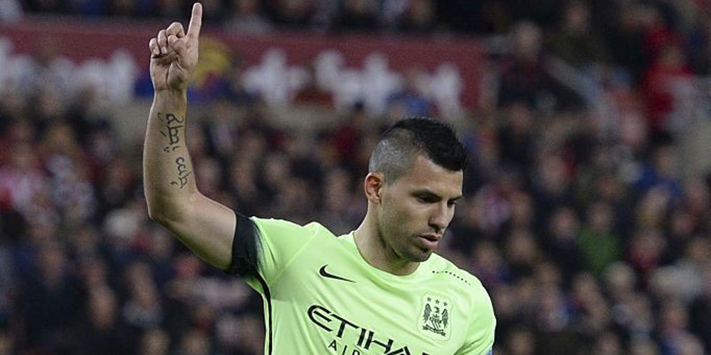 Aguero Hobi Bobol Gawang Tottenham