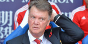 Pandit Ini Klaim Van Gaal dan Mourinho Bakal Dipecat