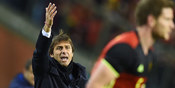 Walker Ungkap Masalah Terbesar Conte di Chelsea Walker Ungkap Masalah Terbesar Conte di Chelsea