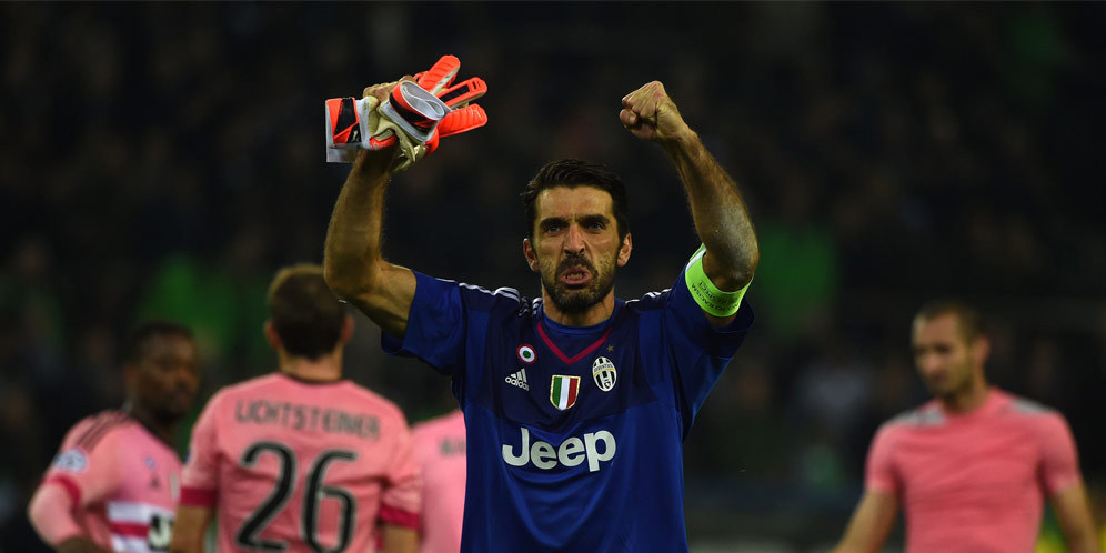 Buffon Tolak Gaji Tiga Kali Lipat Karena Cintanya Pada Juve Buffon Tolak Gaji Tiga Kali Lipat Karena Cintanya Pada Juve