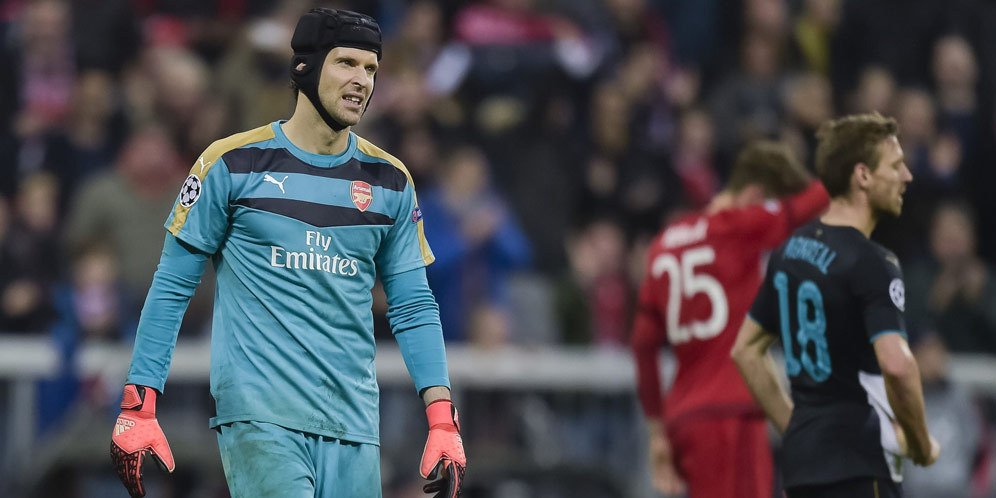 Petr Cech Masih Percaya Arsenal Lolos dari Penyisihan Grup Petr Cech Masih Percaya Arsenal Lolos dari Penyisihan Grup