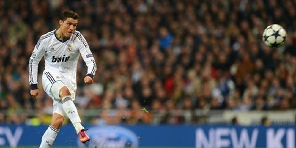 Mau Jago Free Kick ala Ronaldo? Ini Rahasianya Mau Jago Free Kick ala Ronaldo? Ini Rahasianya