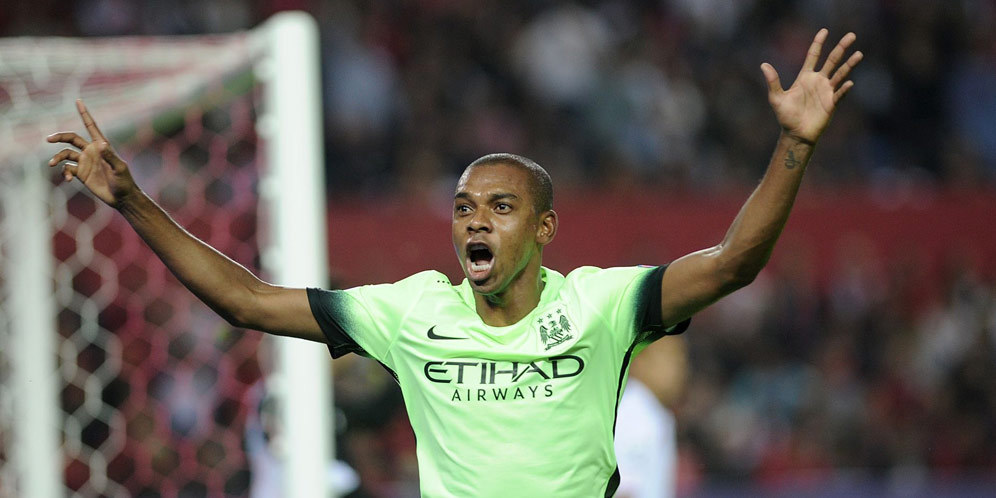 Fernandinho Ingatkan City: Sunderland Lawan Berbahaya Fernandinho Ingatkan City: Sunderland Lawan Berbahaya