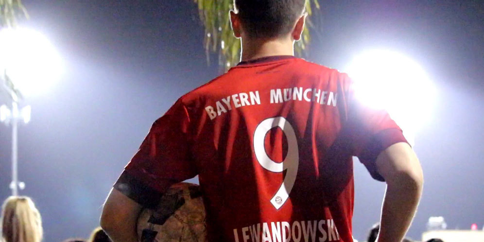 Ingin Gaet Cewek-cewek Seksi? Jadilah Lewandowski! Ingin Gaet Cewek-cewek Seksi? Jadilah Lewandowski!