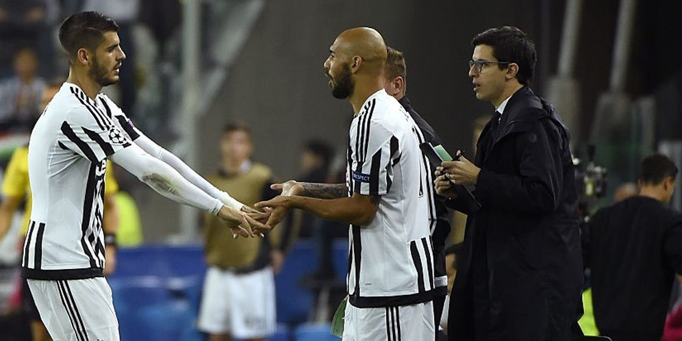 Pemanasan 'Kenyal' Ala Morata & Zaza Pemanasan 'Kenyal' Ala Morata & Zaza