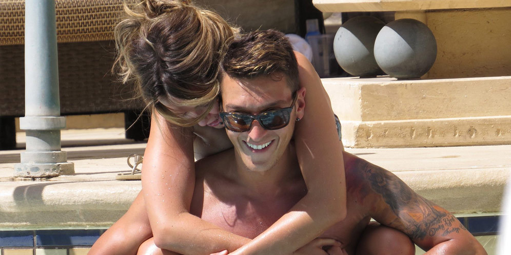 WAGs Seksi Ini Ogah Umbar Kemesraan Bareng Ozil WAGs Seksi Ini Ogah Umbar Kemesraan Bareng Ozil