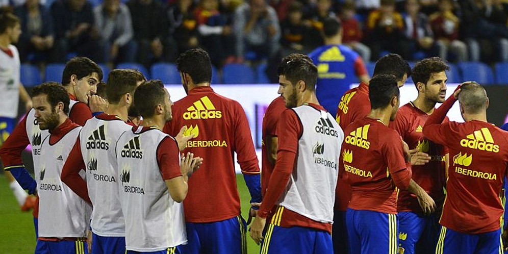 Para Pemain Spanyol Kutuk Teror Bom di Paris Para Pemain Spanyol Kutuk Teror Bom di Paris