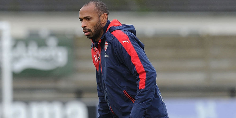 Henry Ingatkan Arsenal Tak Fokus Messi