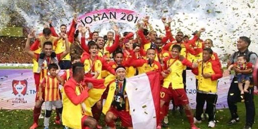 Andik Vermansah dan Merah Putih di Pesta Juara Selangor FA Andik Vermansah dan Merah Putih di Pesta Juara Selangor FA