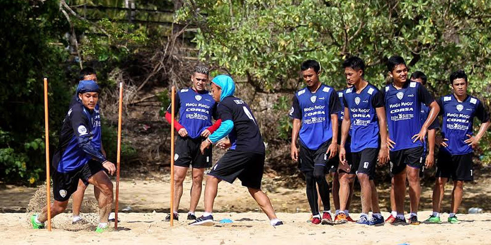 Pagi Ini, Skuat Arema Cronus Bertolak ke Sleman Pagi Ini, Skuat Arema Cronus Bertolak ke Sleman