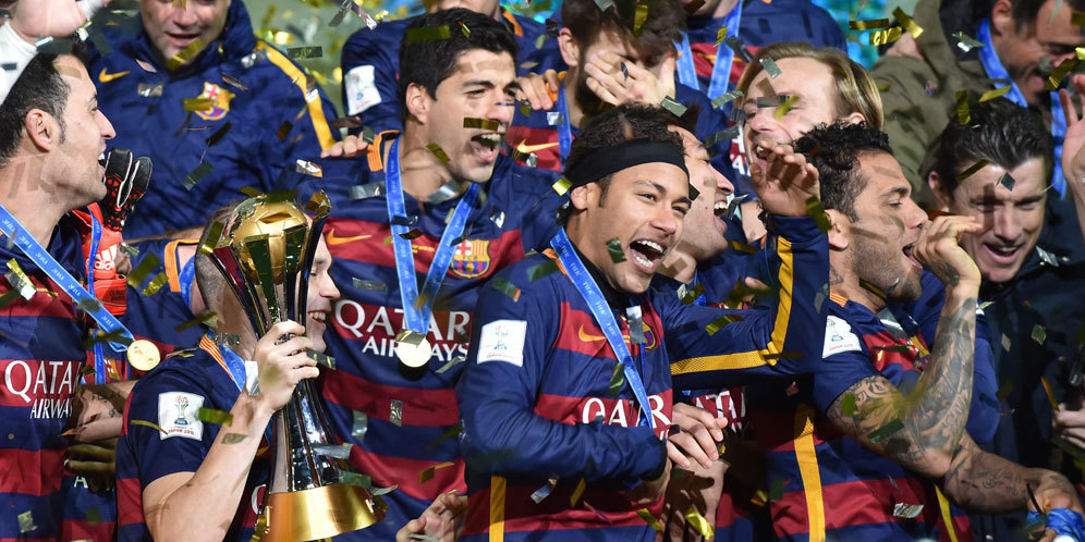 Lima Trofi Barcelona Sudah Mendarat di Catalan