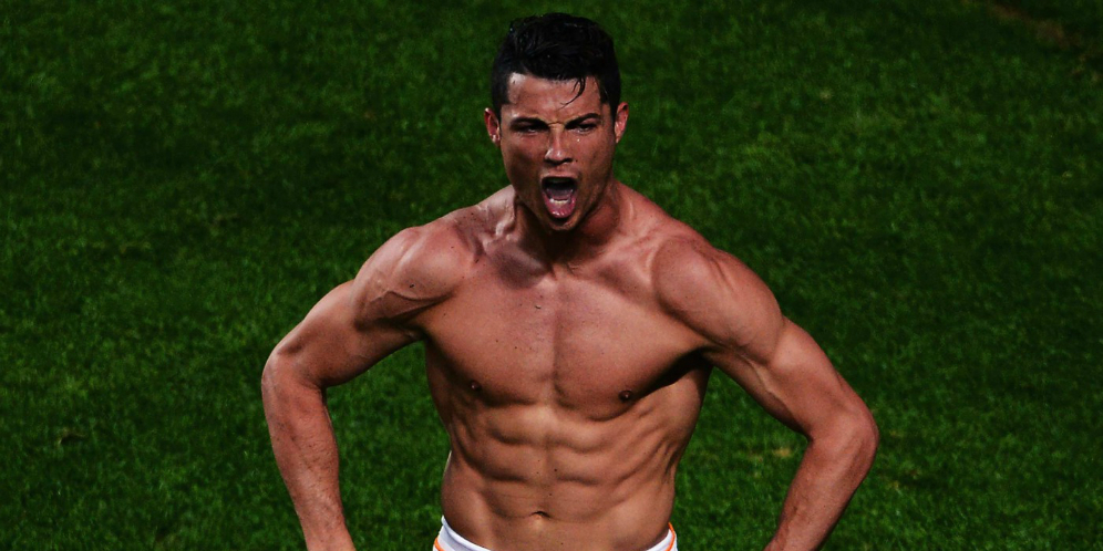 Media Prancis Tuding Cristiano Ronaldo Seorang Gay Media Prancis Tuding Cristiano Ronaldo Seorang Gay