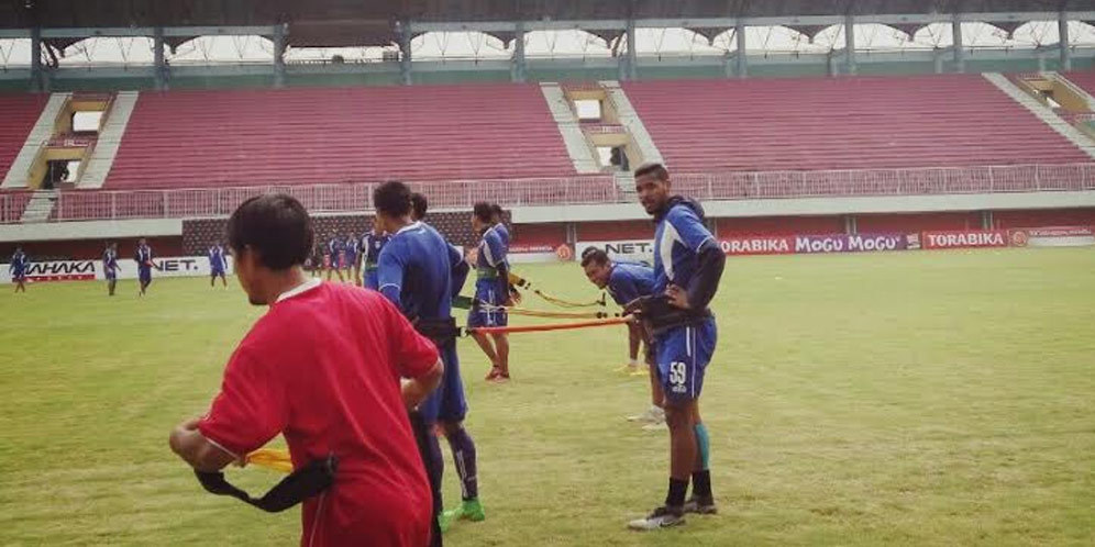 Kipuw Gabung, Arema Makin Solid Kipuw Gabung, Arema Makin Solid