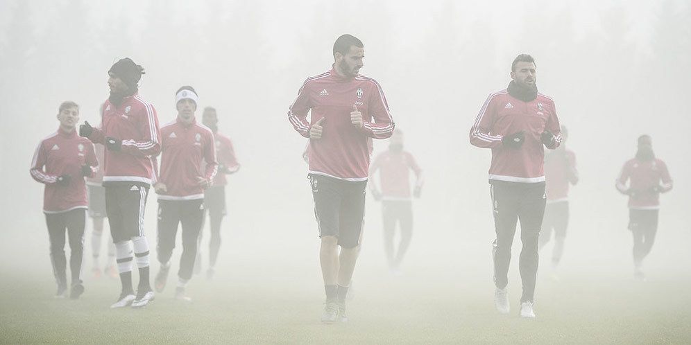 Juventus Berlatih Dalam Kabut Juventus Berlatih Dalam Kabut
