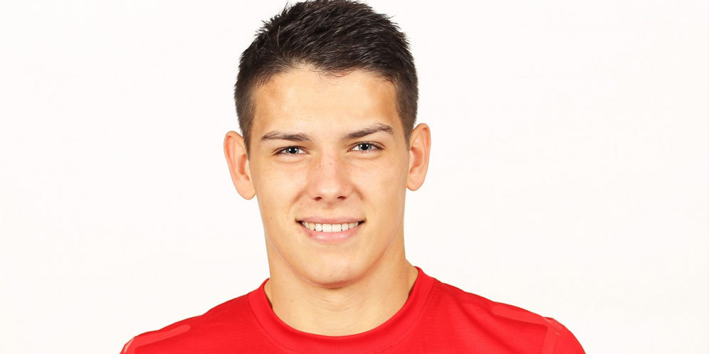Chelsea Pantau 'New Lewandowski' Chelsea Pantau 'New Lewandowski'