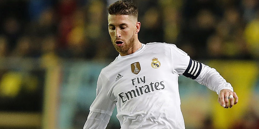 Ramos: Ronaldo Selevel dengan Messi Ramos: Ronaldo Selevel dengan Messi