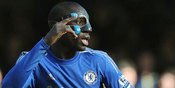 Demba Ba Ajak Terry ke Tiongkok, Tolak Hazard Demba Ba Ajak Terry ke Tiongkok, Tolak Hazard