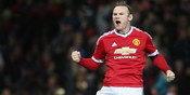 Sinclair: Mourinho Harus Jadikan Rooney Gelandang Bertahan