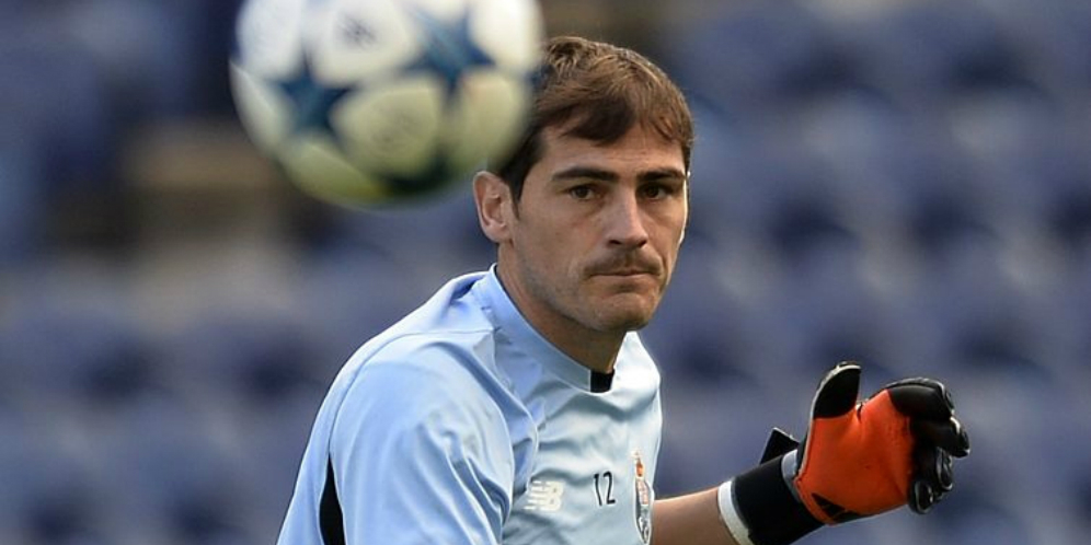 Malaga Ingin Pulangkan Casillas ke Spanyol Malaga Ingin Pulangkan Casillas ke Spanyol