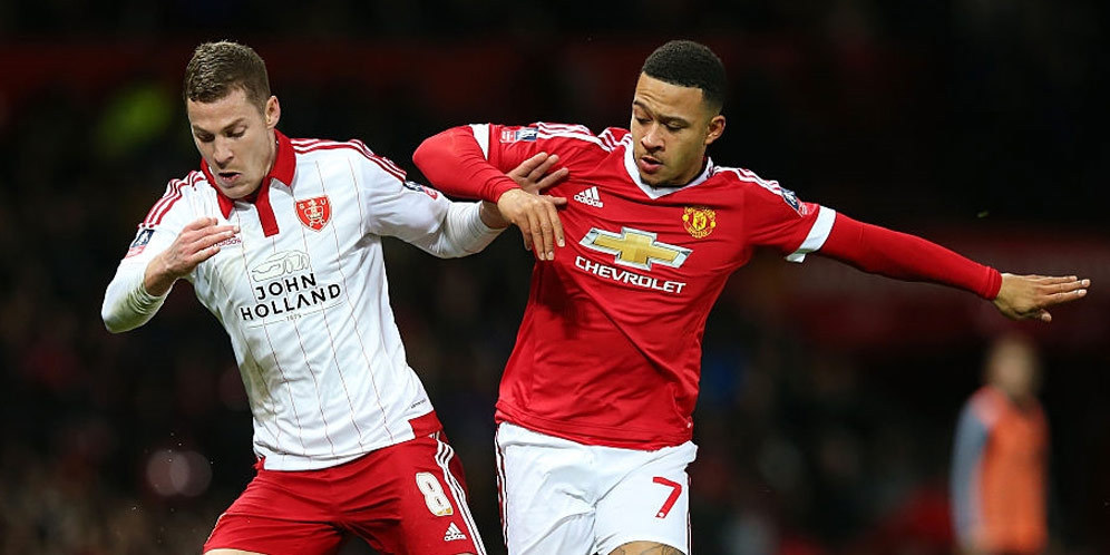 Jadi Aktor Penalti MU, Memphis Dipuji Van Gaal Jadi Aktor Penalti MU, Memphis Dipuji Van Gaal