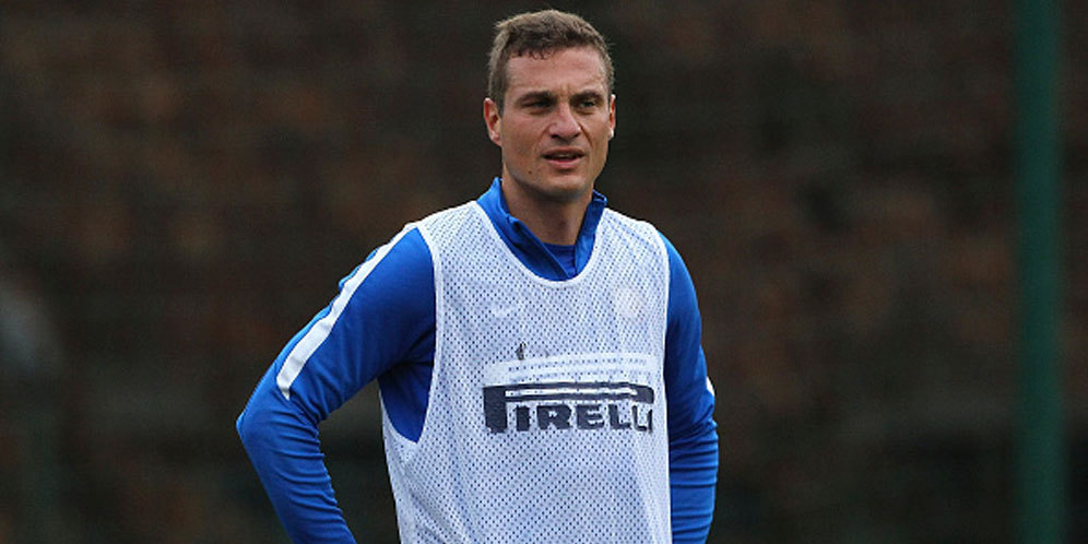 Vidic: MU Hadapi Dilema Giggs dan Mourinho Vidic: MU Hadapi Dilema Giggs dan Mourinho