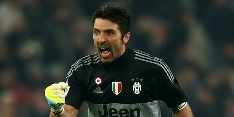 Buffon Merasa Diuntungkan Para Bek Juventus Buffon Merasa Diuntungkan Para Bek Juventus