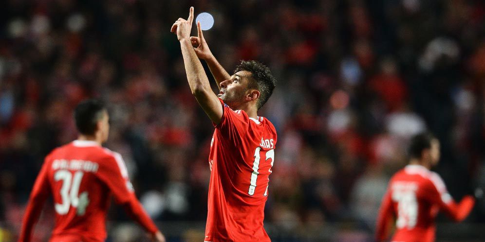 Barcelona Kontak Striker Benfica, Jonas Barcelona Kontak Striker Benfica, Jonas