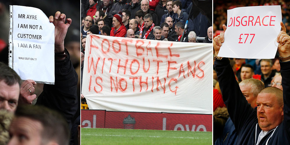 Carragher Ikut Aksi Walkout di Anfield Carragher Ikut Aksi Walkout di Anfield