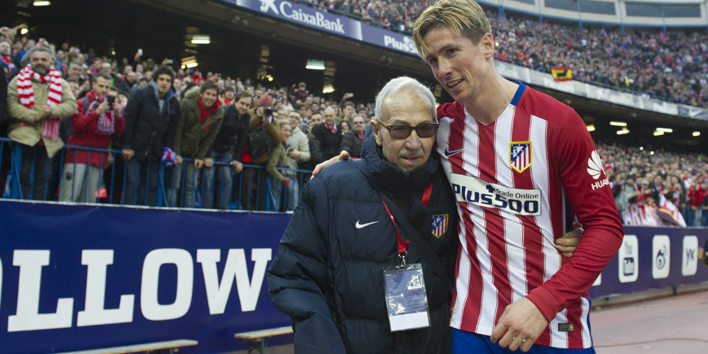 Jersey '100' Torres Dipersembahkan Buat Orang Spesial Jersey '100' Torres Dipersembahkan Buat Orang Spesial
